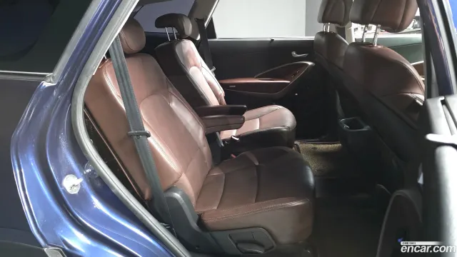 Hyundai Grand Santa Fe (Maxcruz)