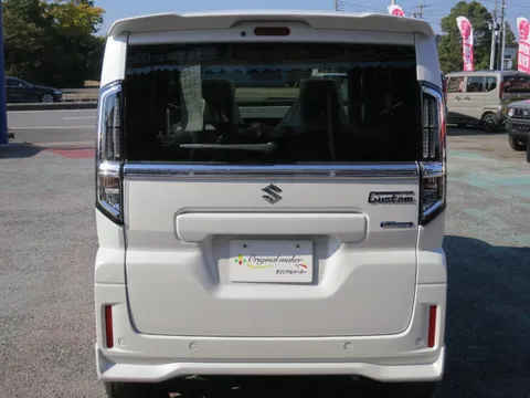Suzuki Spacia Custom