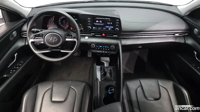 Hyundai Elantra (Avante)