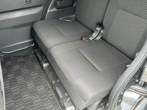 Toyota Pixis Mega