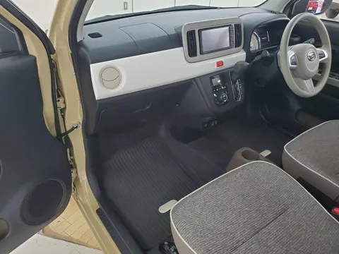 Daihatsu Mira Tocot