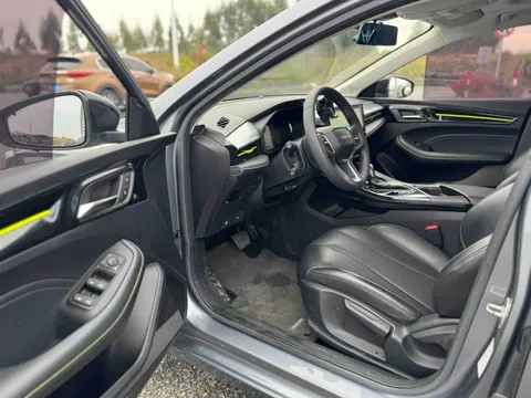 Roewe i5