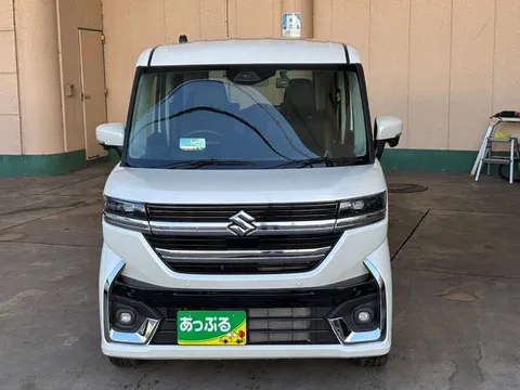 Suzuki Spacia Custom