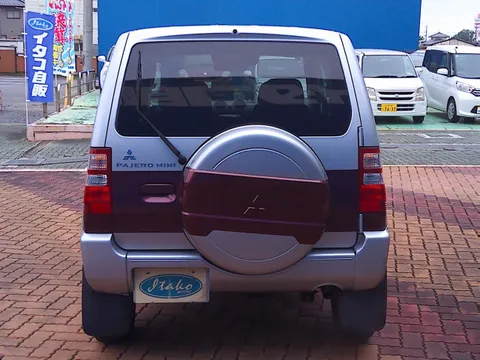 Mitsubishi Pajero Mini