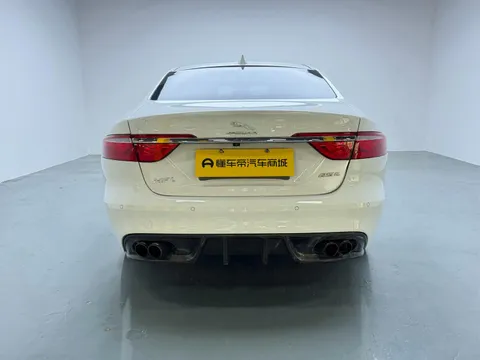 Jaguar XFL