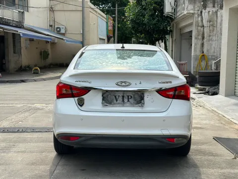 Chery Arrizo 5