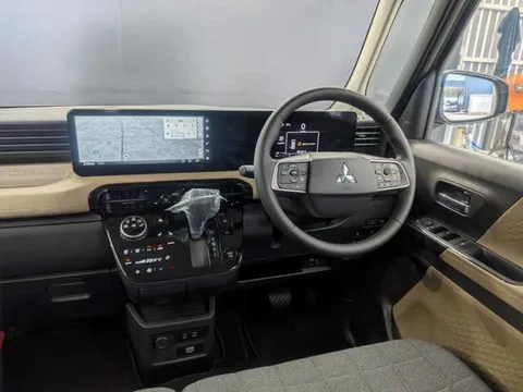 Mitsubishi Delica Mini