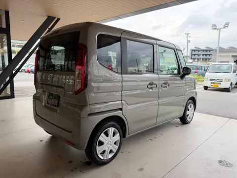 Suzuki Spacia