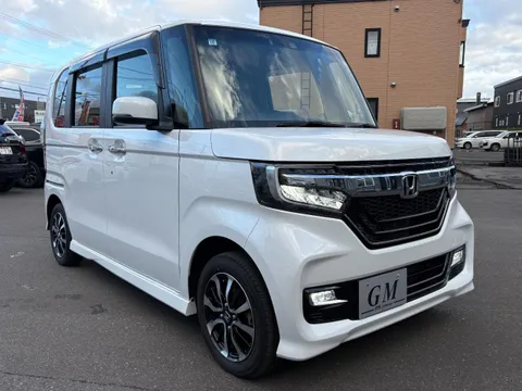 Honda N-BOX Custom