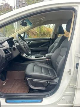 Geely Emgrand GS