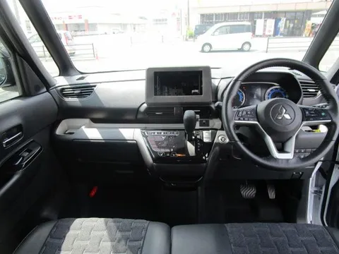 Mitsubishi Delica Mini