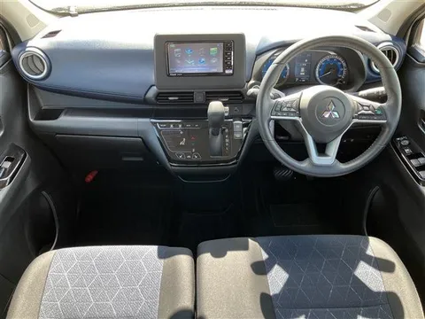 Mitsubishi eK X