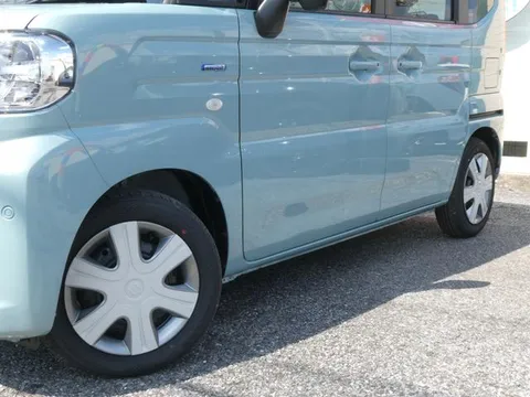 Suzuki Spacia