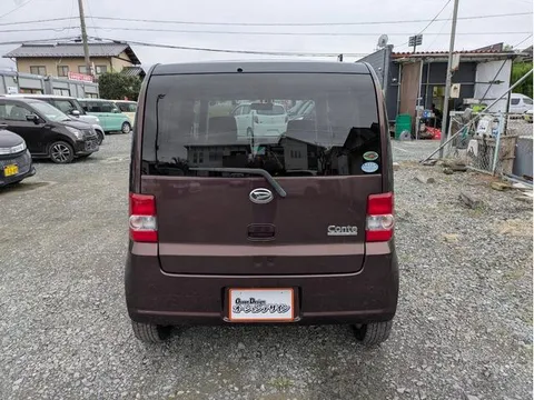 Daihatsu Move Conte