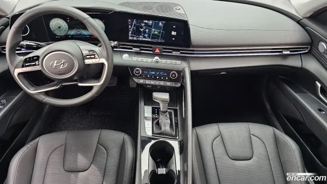 Hyundai Elantra (Avante)