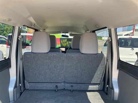 Mitsubishi Minicab Van