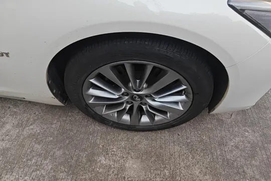 Infiniti Q50L
