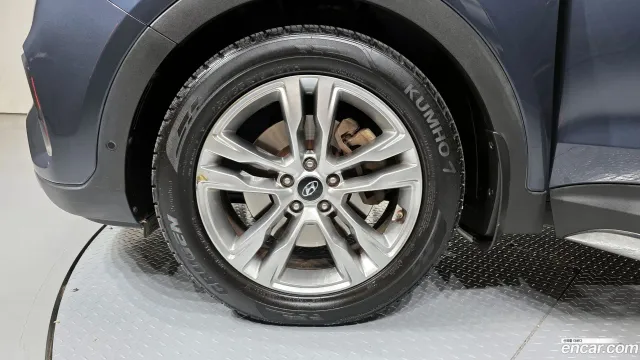 Hyundai Grand Santa Fe (Maxcruz)