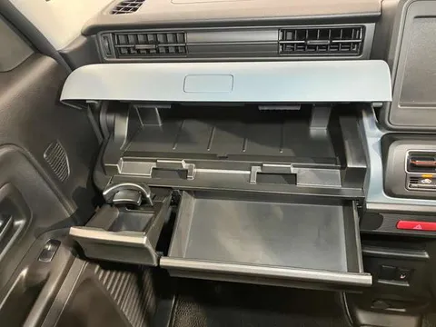 Suzuki Spacia Base