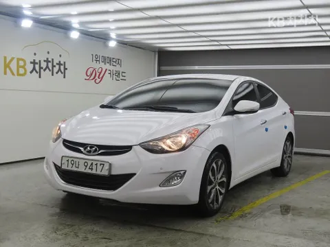 Hyundai Elantra (Avante)