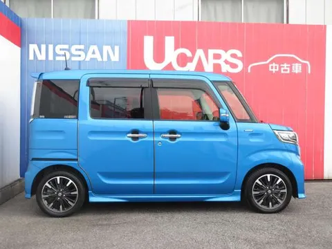 Suzuki Spacia