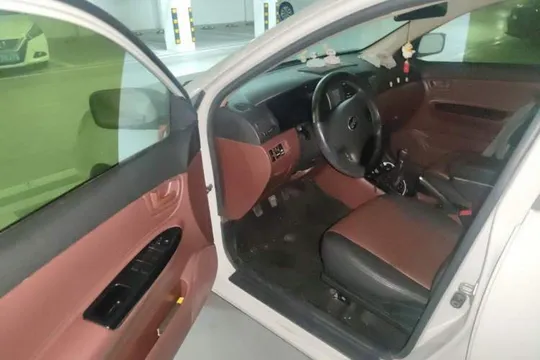 BYD F3