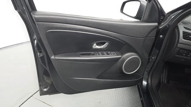 Renault SM3