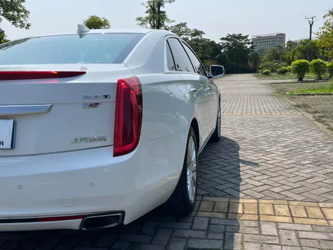 Cadillac XTS