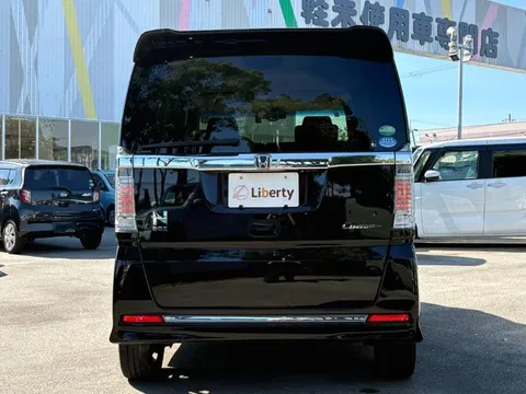 Honda N-BOX Custom