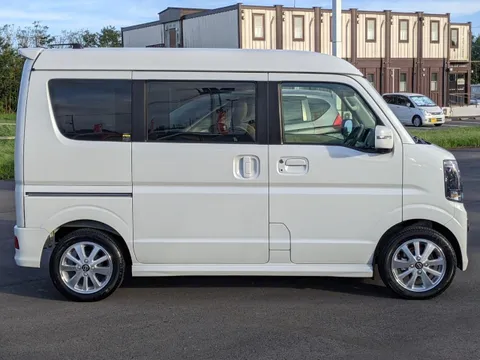 Nissan Clipper Rio