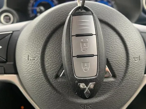Mitsubishi eK X