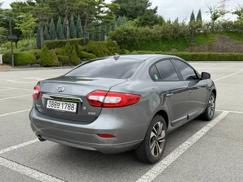 Renault SM3