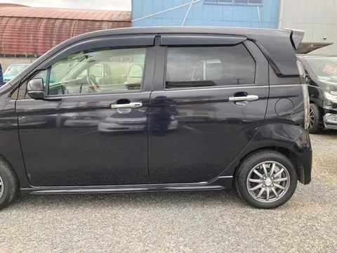 Honda N-WGN Custom