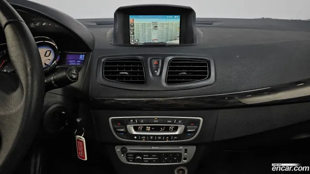 Renault SM3