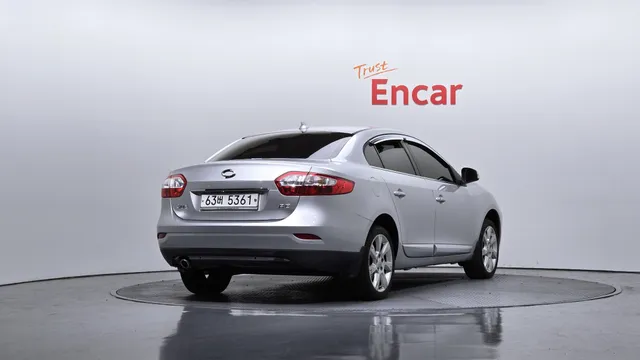 Renault SM3