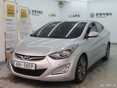 Hyundai Elantra (Avante)
