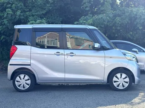 Mitsubishi eK Space