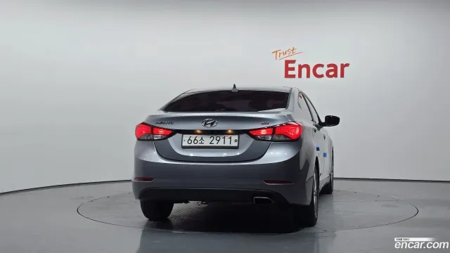 Hyundai Elantra (Avante)