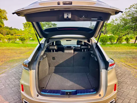 Honda UR-V