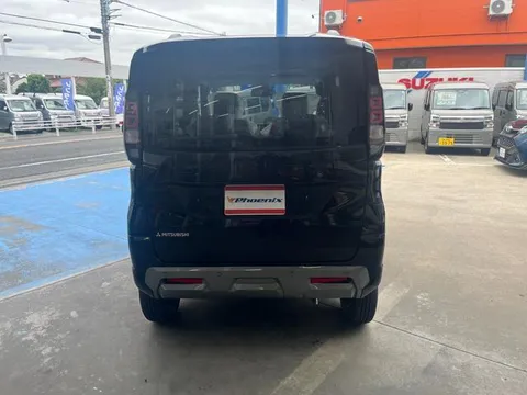 Mitsubishi Delica Mini