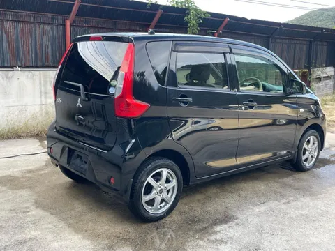 Mitsubishi eK Wagon