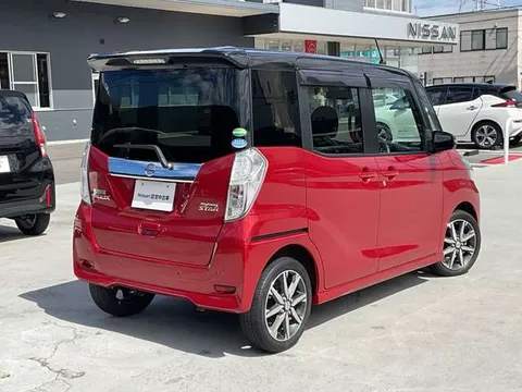 Nissan Dayz Roox