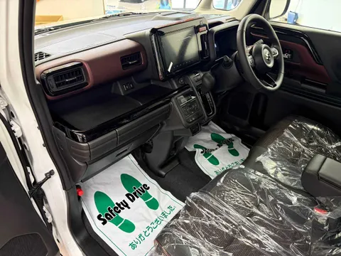 Suzuki Spacia Custom