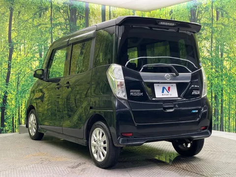 Nissan Dayz Roox