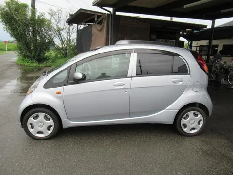 Mitsubishi I