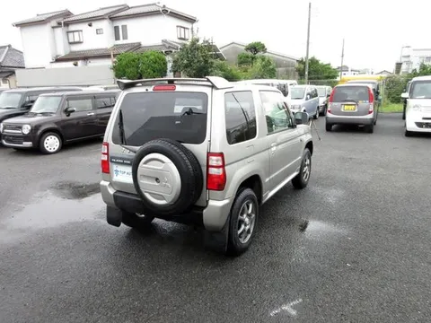 Mitsubishi Pajero Mini