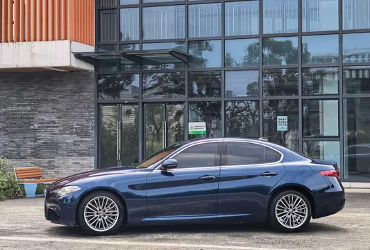 Alfa Romeo Giulia