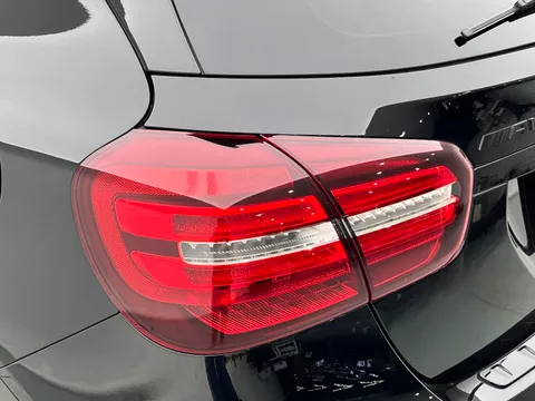 Mercedes-Benz Mercedes-Benz GLA