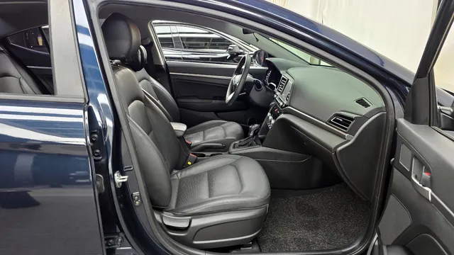Hyundai Elantra (Avante)