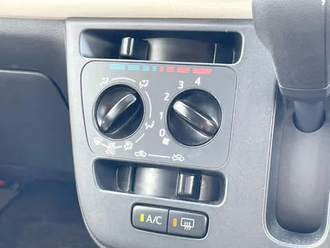 Daihatsu Mira Tocot
